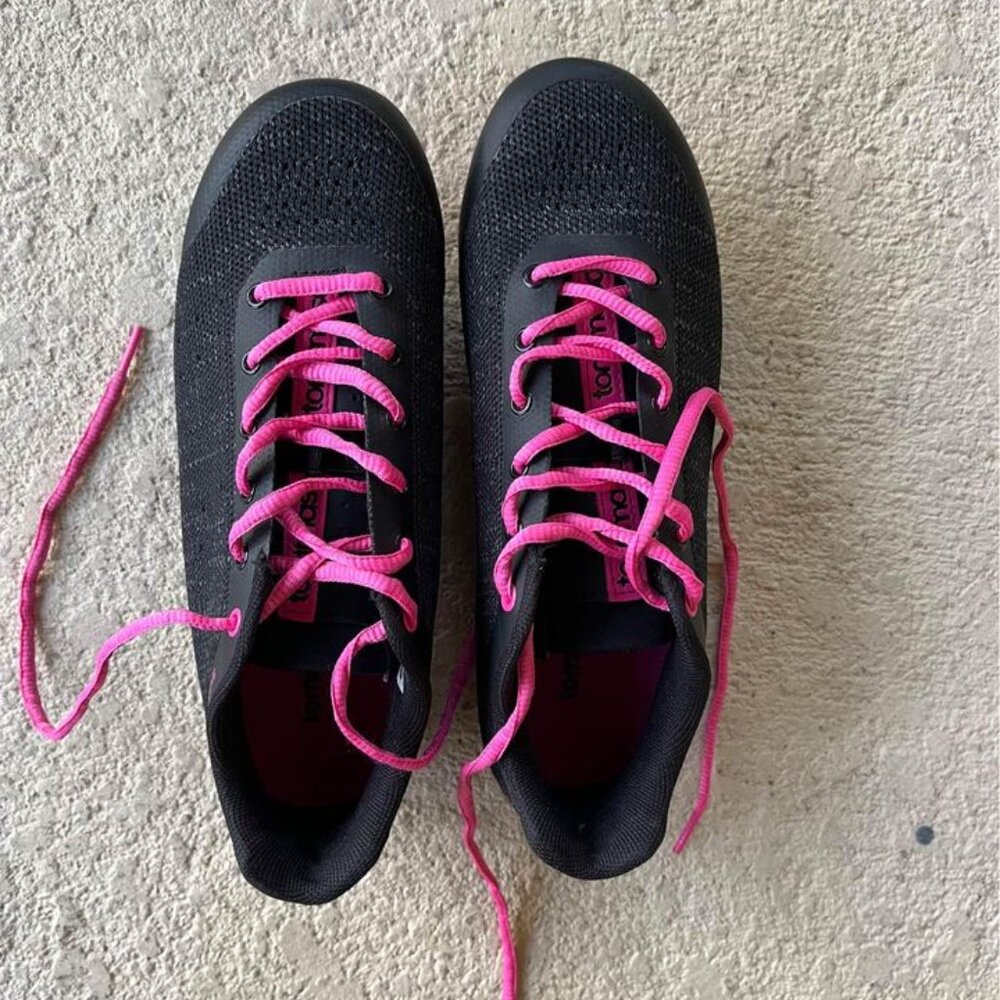 Cycling shoes